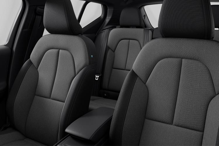 VOLVO XC40 ESTATE 2.0 B4P Ultra Dark 5dr Auto